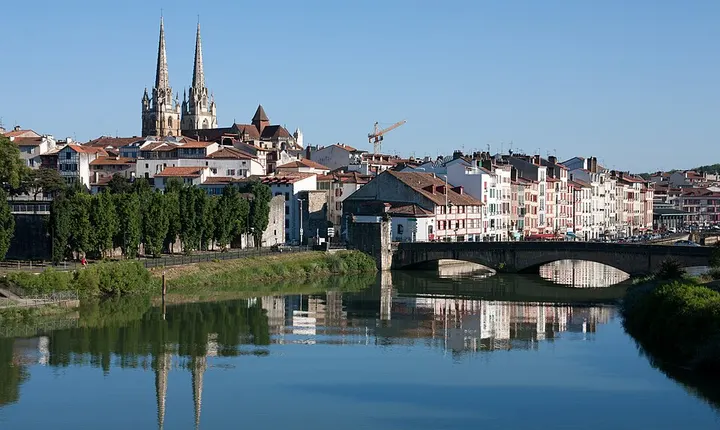 Vue de Bayonne pour le sélecteur Mes Libertines par ville