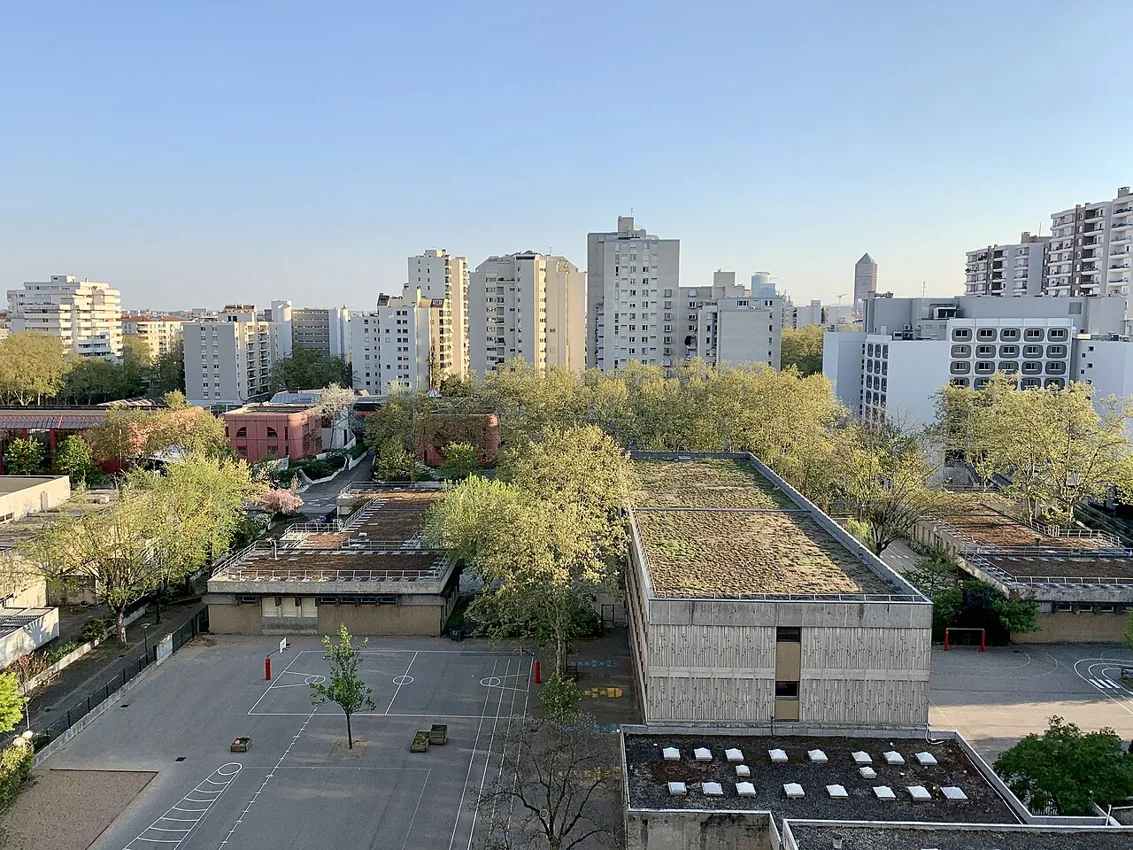 Vue du quartier du Tonkin à Villeurbanne au printemps